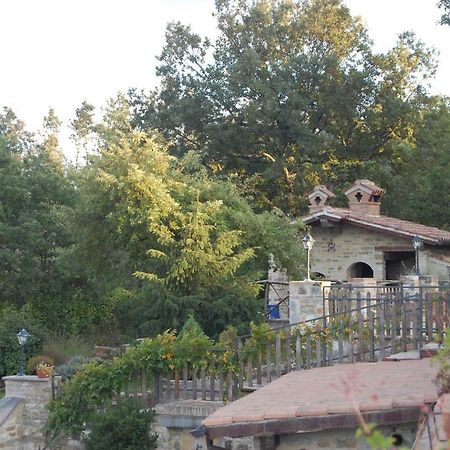 Agriturismo Countryhouse Le Giare กุบบีโอ ภายนอก รูปภาพ